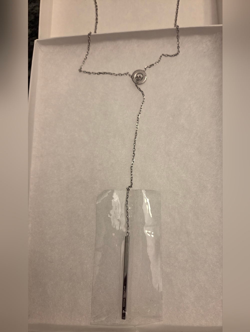 Sterling Silver Lariat Necklace in Silver. Adjutable Length. Approx. 20 Inches.